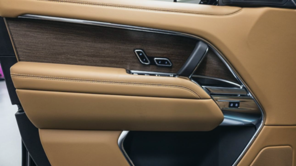 Range Rover  2025. Trim HSE. Prix: 219 178$ – Image 8