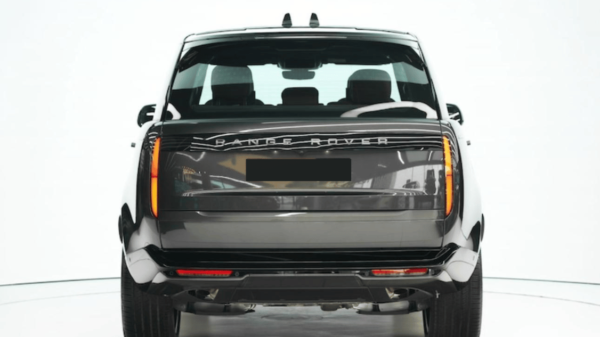 Range Rover 2025 Vogue HSE – Image 4