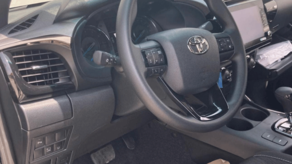 Toyota Hilux Adventure / 2025. 4WD (Double Cabines) – Image 5