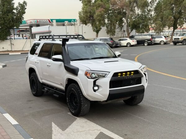 Toyota 4Runner SR5 Sport