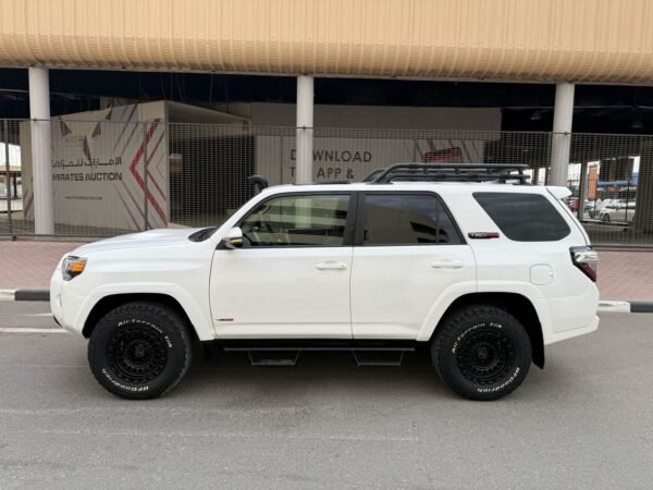 TOYOTA 4 RUNNER SR5 SPORT PREMIUM 2022 – Image 14