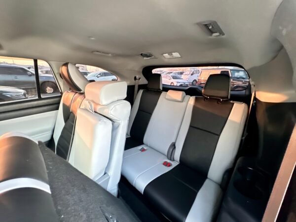 Toyota Highlander Hybrid TRD XSE – Image 10