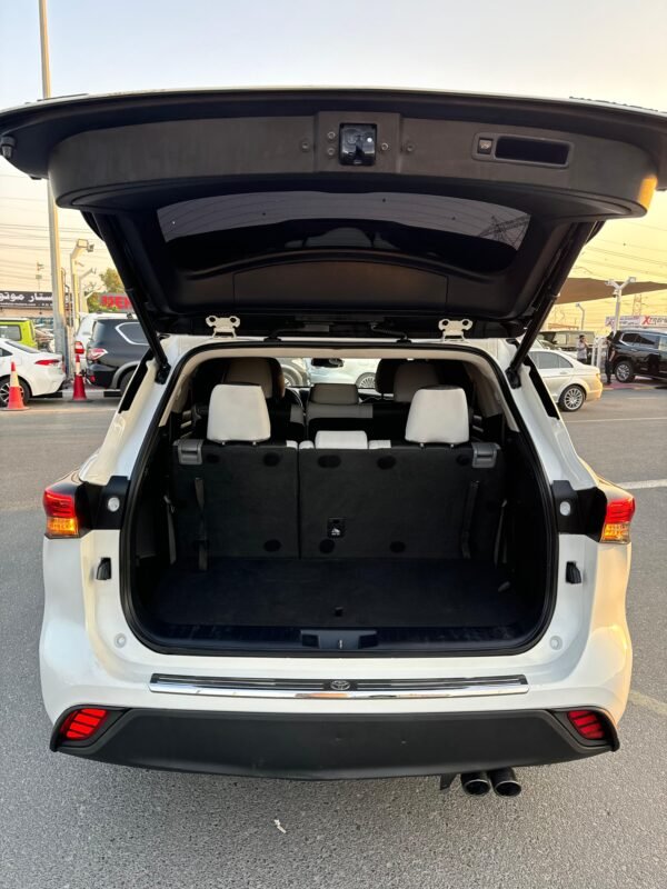 Toyota Highlander Hybrid TRD